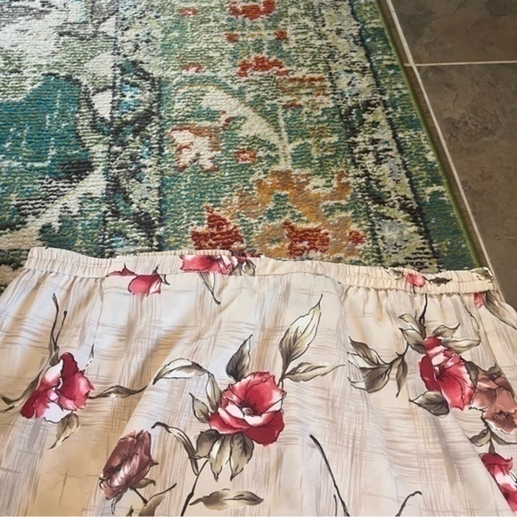 Vintage Laura Scott floral two piece button down shirt with matching skirt - Picture 5 of 10